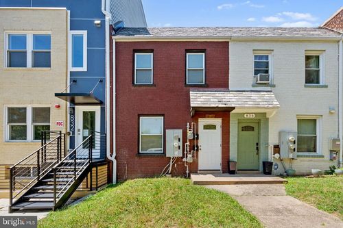 834 19th St Ne, WASHINGTON, DC, 20002-4002 | Card Image