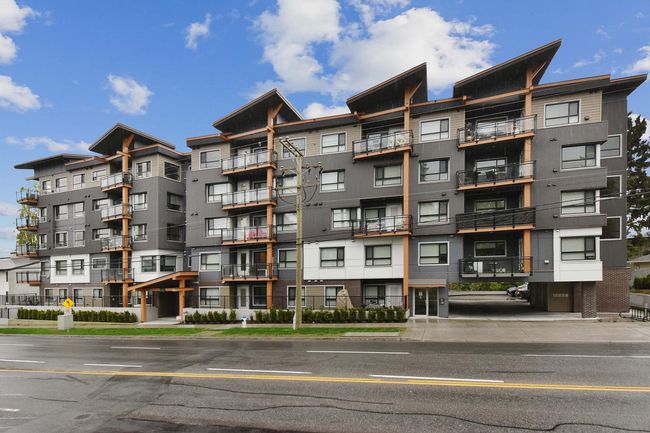 307 - 33568 George Ferguson Way, Condo with 2 bedrooms, 2 bathrooms and 1 parking in Abbotsford BC | Image 1