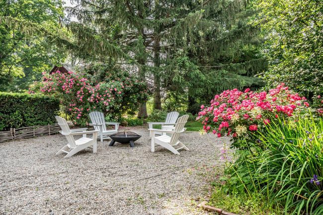 132 Broad St, House other with 3 bedrooms, 2 bathrooms and null parking in Wethersfield CT | Image 4