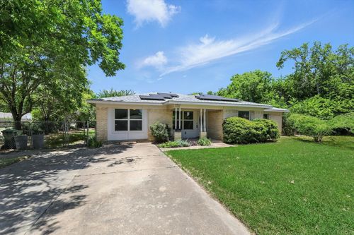 7717 Janetta Dr, North Richland Hills, TX, 76180-6845 | Card Image
