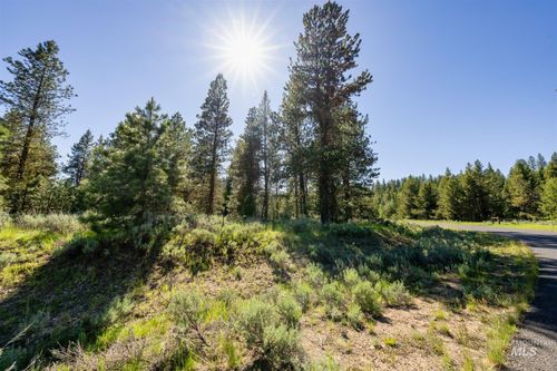 110 Fawnlilly Dr, McCall, ID, 83638 | Card Image