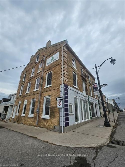 301-441 Main St S, Exeter, ON, N0M1S2 | Card Image