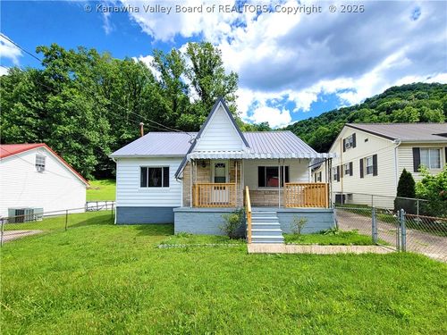1015 Fairhaven Dr, Charleston, WV, 25306-6782 | Card Image