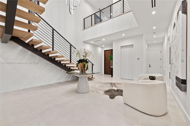 4951 University Dr, Townhouse with 3 bedrooms, 5 bathrooms and null parking in Coral Gables FL | Image 17