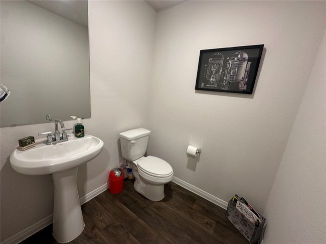 Bathroom | Image 9