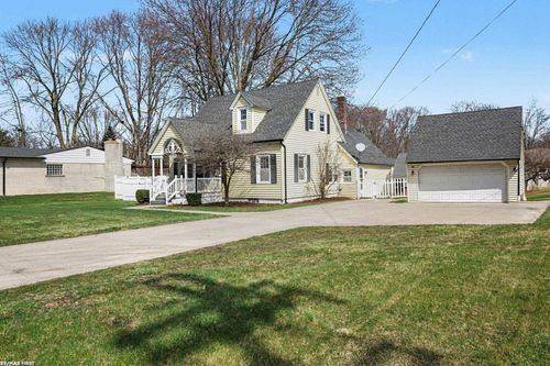 37810 Lanse Creuse St, Harrison Township, MI, 48045-3472 | Card Image