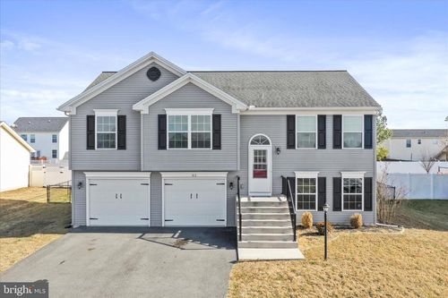 82 Bishop Ave, INWOOD, WV, 25428-3952 | Card Image