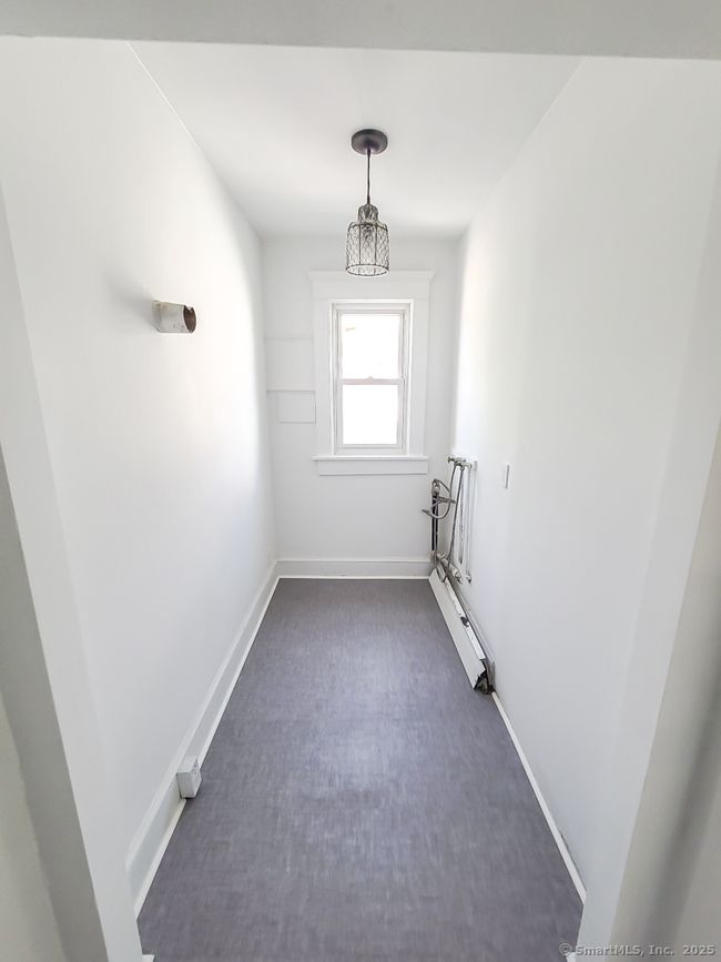 1ST - 41 Lincoln Ave, Home with 2 bedrooms, 1 bathrooms and null parking in Norwalk CT | Image 9