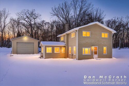 9811 N 28th St, Richland, MI, 49083-9510 | Card Image