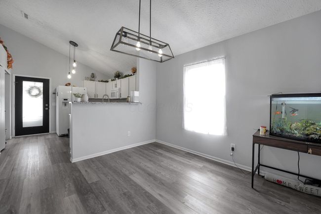 1121 Lake Forest Dr, House other with 3 bedrooms, 2 bathrooms and null parking in Hebron OH | Image 9