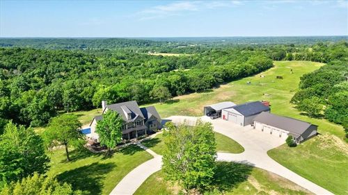 37905 E Round Prairie Rd, Oak Grove, MO, 64075-8447 | Card Image