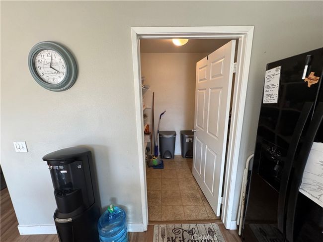 7671 Indian Canyon Cir, House other with 4 bedrooms, 2 bathrooms and 2 parking in Corona CA | Image 7