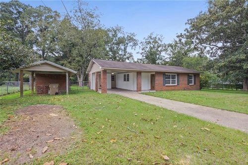 3001 Charmingdale Drive E, Mobile, AL, 36618 | Card Image