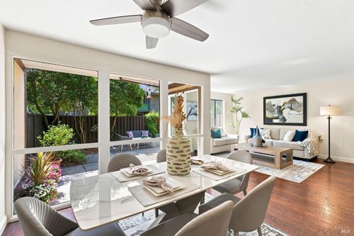 54 Surrey Ln, San Rafael, CA, 94903-3236 | Card Image