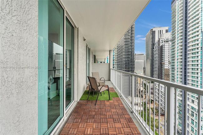 APT-2210 - 1250 S Miami Ave, Condo with 1 bedrooms, 2 bathrooms and null parking in Miami FL | Image 14