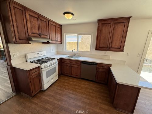 335 E Stetson Ave, Hemet, CA, 92543 | Card Image