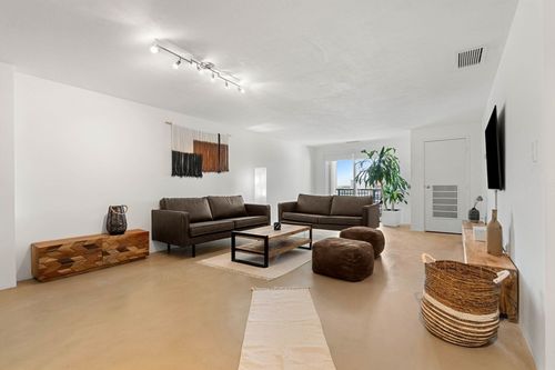 503-150 Lynnway, Lynn, MA, 01902-3457 | Card Image