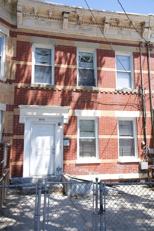 97-43 76th St, Ozone Park, NY, 11416-1015 | Card Image