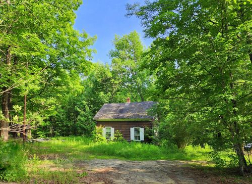 17 Center Hill Rd, Weld, ME, 04285-3212 | Card Image