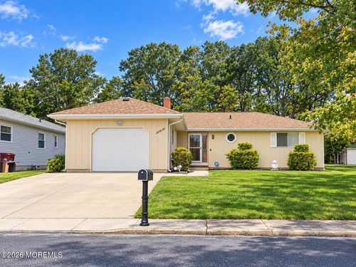 22 Biabou Dr, Toms River, NJ, 08757-3733 | Card Image