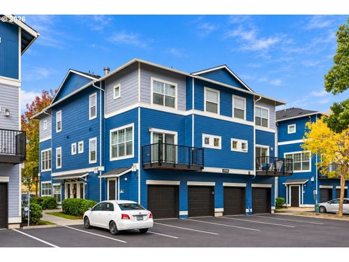 202-22836 Sw Forest Creek Dr, Sherwood, OR, 97140-9877 | Card Image