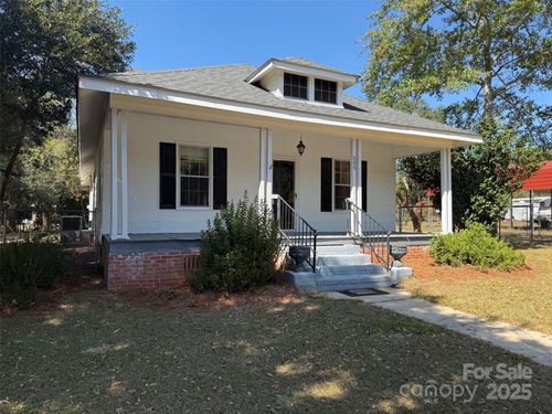 606 W Church St, Kershaw, SC, 29067-1222 | Card Image