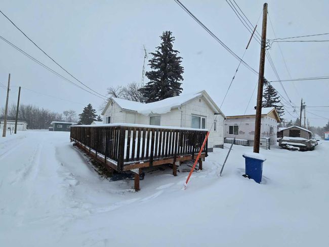 1 Selkirk Avenue, House other with 4 bedrooms, 2 bathrooms and 1 parking in Hughenden AB | Image 26