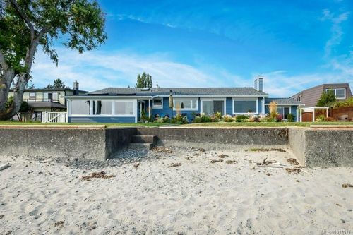 1938 Singing Sands Rd, Comox, BC, V9M3X9 | Card Image