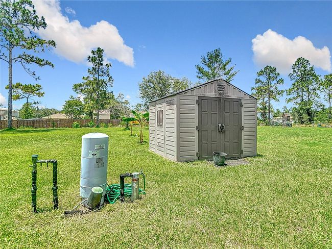 12323 House Finch Rd, House other with 3 bedrooms, 2 bathrooms and null parking in WEEKI WACHEE FL | Image 44