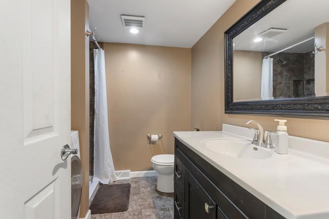 0 - 4 Fields E, Condo with 2 bedrooms, 2 bathrooms and 2 parking in Champaign IL | Image 21