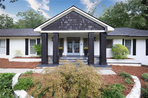 5860 Riverwood Dr, Sandy Springs, GA, 30328-3729 | Card Image