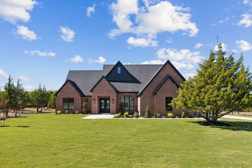 3031 S Stonebriar Dr, Waxahachie, TX, 75165 | Card Image