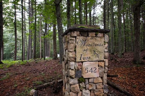 542 Chestnut Falls Rd, Galax, VA, 24333-5468 | Card Image