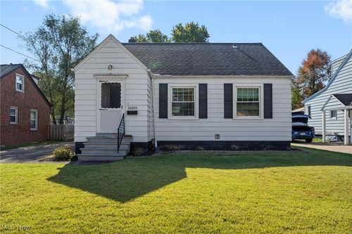 23205 Clifford Dr, North Olmsted, OH, 44070-1124 | Card Image