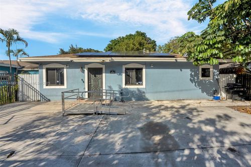 1933 Nw 85th St, Miami, FL, 33147-4267 | Card Image