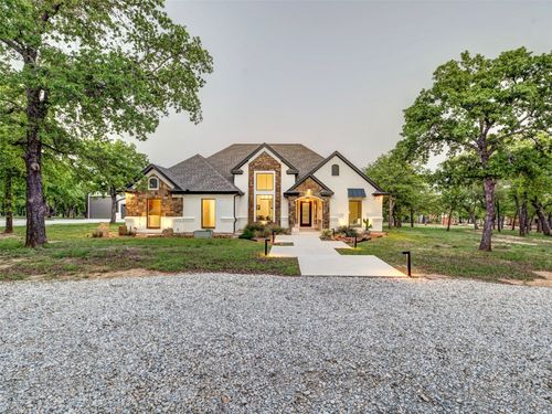 270 Silver Lakes Dr, Sunset, TX, 76270-2177 | Card Image
