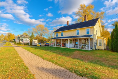 138 Main St, Somers, CT, 06071-1825 | Card Image
