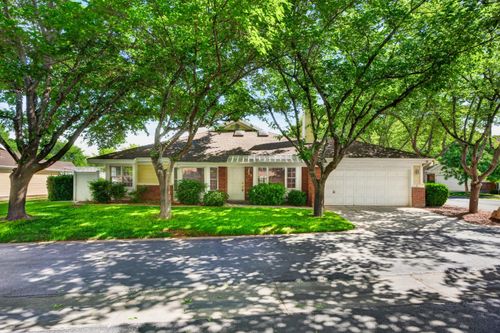 102-845 N Valley View Dr, St. George, UT, 84770-5011 | Card Image