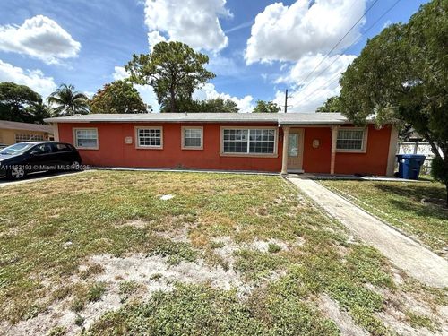 3860 Nw 208th St, Miami Gardens, FL, 33055-1145 | Card Image