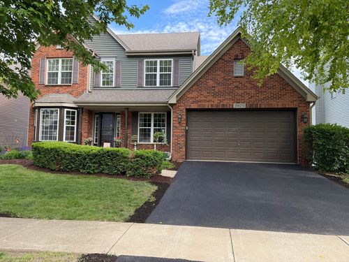 39W219 E Mallory Dr, Geneva, IL, 60134-4900 | Card Image