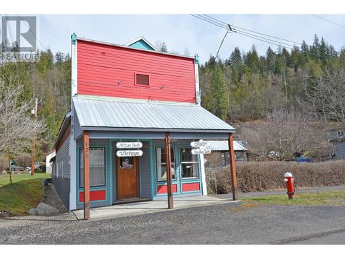 124 Lake Ave, Silverton, BC, V0G1S0 | Card Image