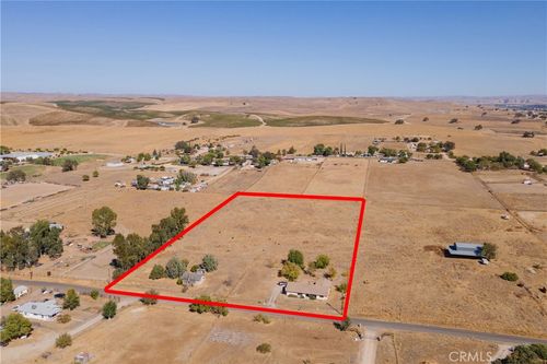 320 Grace Dr, Paso Robles, CA, 93446-9399 | Card Image