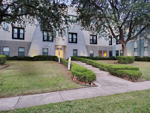 apt-25-1910 Bennett Ave, Dallas, TX, 75206-7395 | Card Image