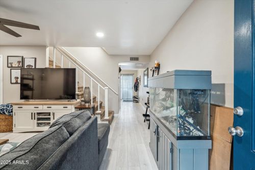 36-6565 N 19th Ave, Phoenix, AZ, 85015-1621 | Card Image