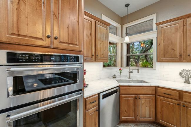 Kitchen | Image 11