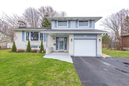 800 Ferndale Ave, Fort Erie, ON, L2A5E2 | Card Image