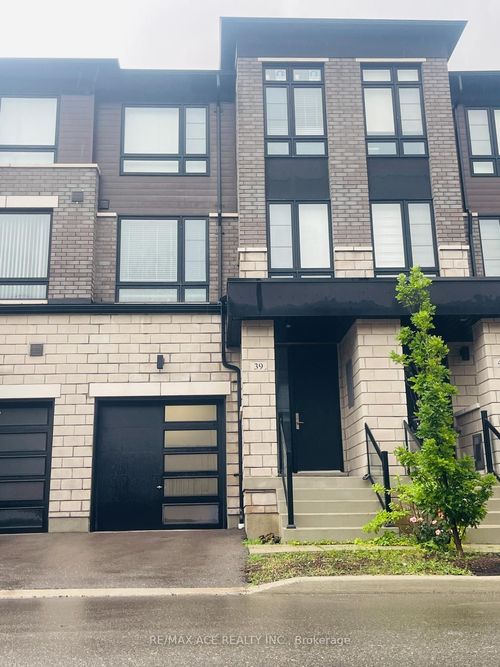 39 Lake Trail Way, Whitby, ON, L1M0M3 | Card Image