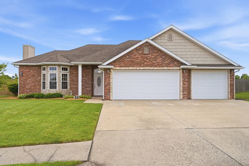 504 Breton Way, Ashland, MO, 65010-1054 | Card Image