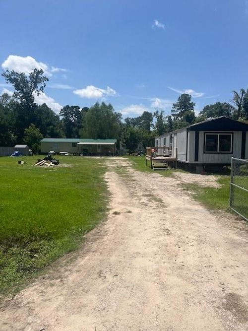 21580 Morris St, New Caney, TX, 77357-4234 | Card Image