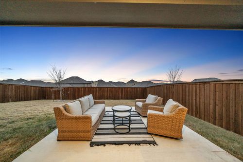 5545 Summit Creek Rd, Fort Worth, TX, 76126-1875 | Card Image